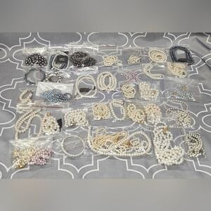 Large Peral Necklace & Bracelet Lot